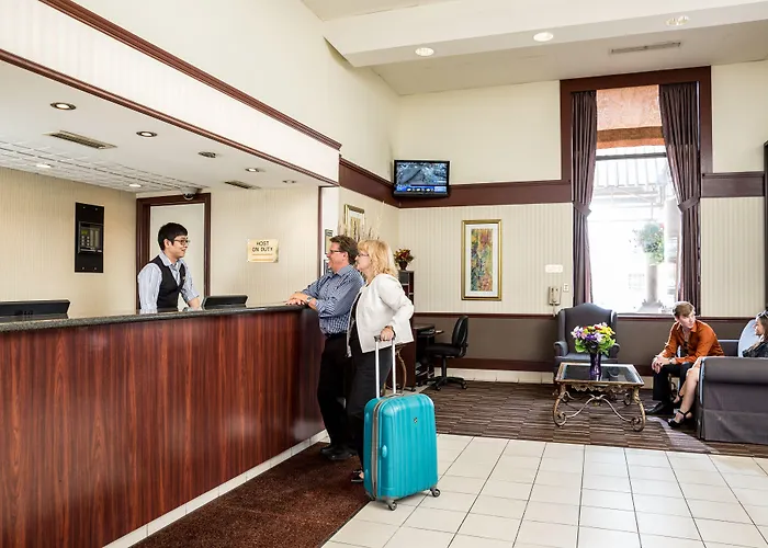 Emerald Hotel & Suites Calgary Airport
